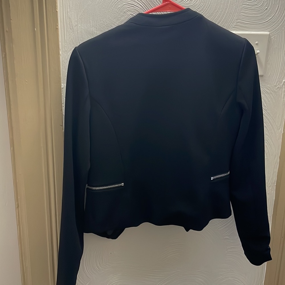 Blazer - Picture 3 of 3
